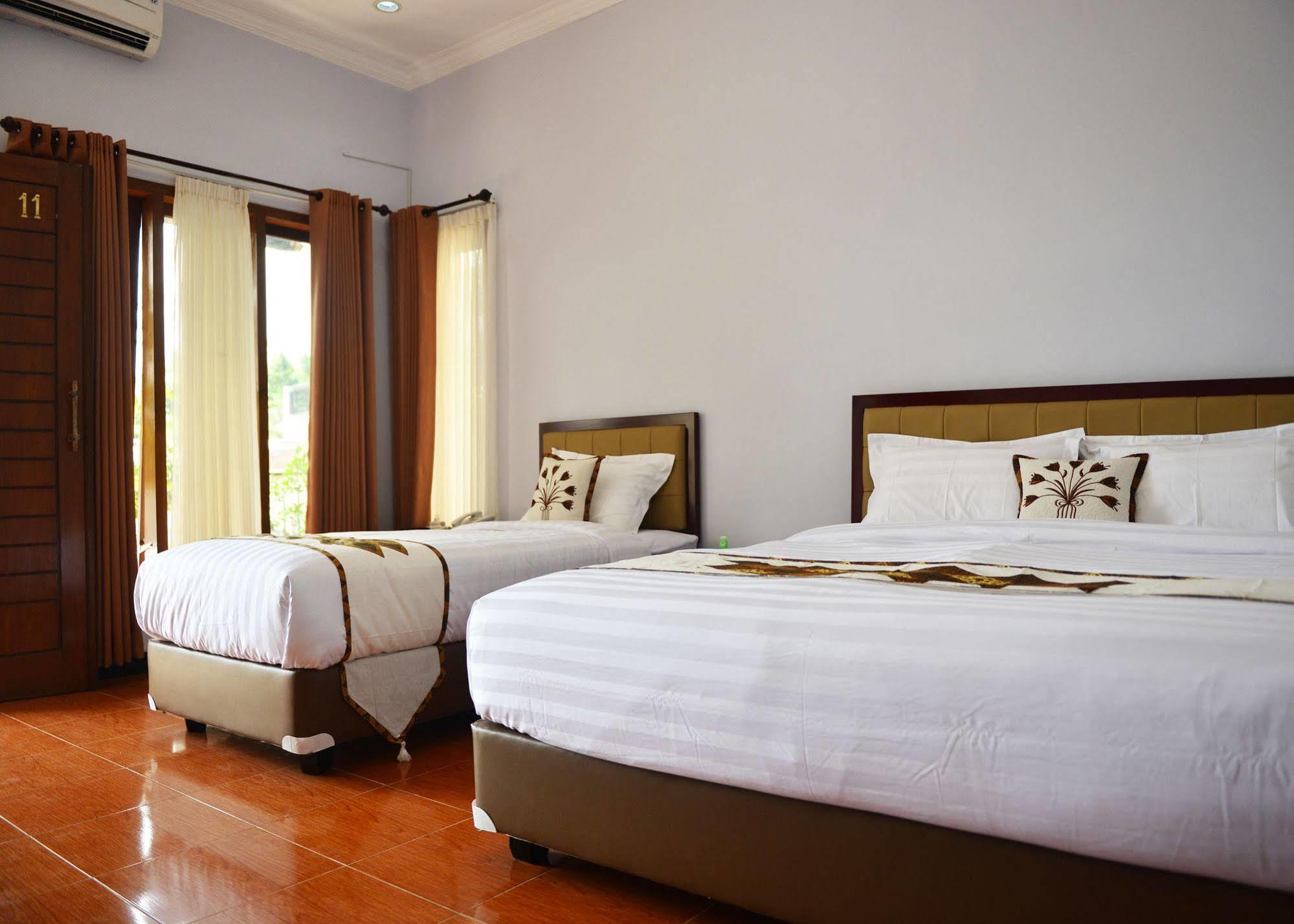 Malang Hill Syariah Redpartner Hotel Екстериор снимка