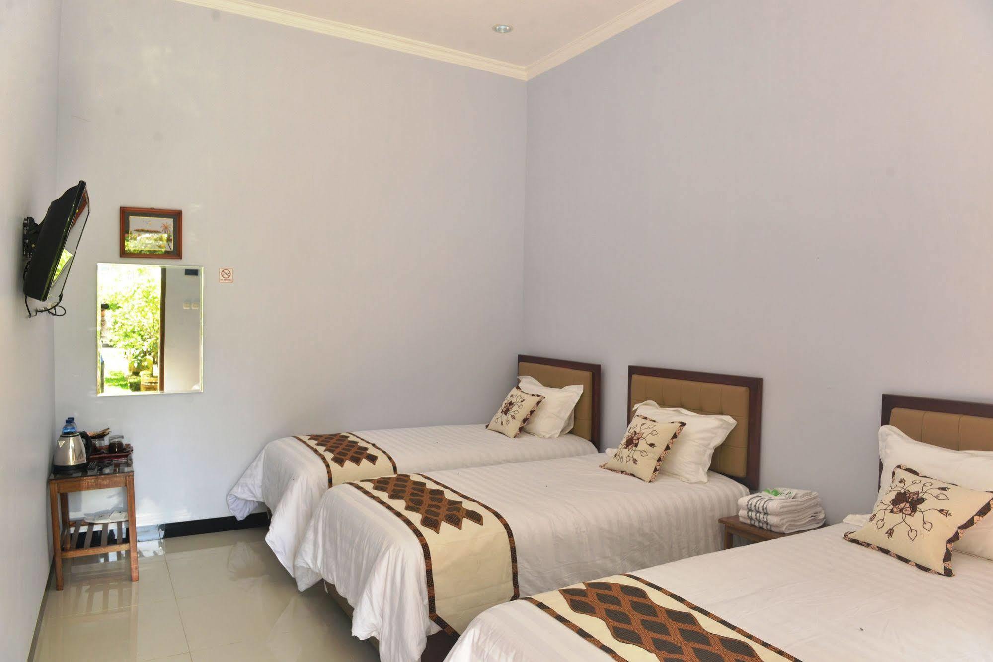 Malang Hill Syariah Redpartner Hotel Екстериор снимка